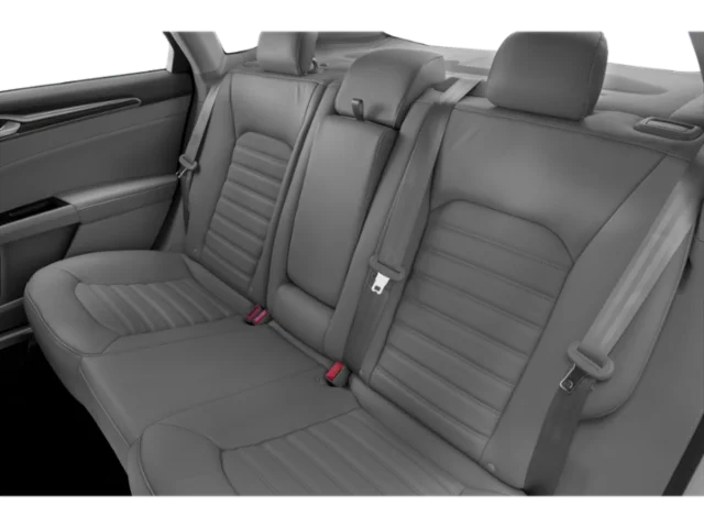Used 2018 Gray Ford SE image 11