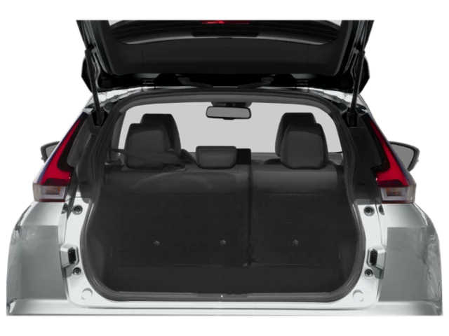 Used 2023 Silver Mitsubishi SE image 8