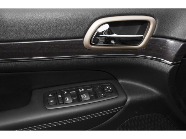 Used 2015 Brilliant Black Crystal Pearlcoat Jeep Limited image 17