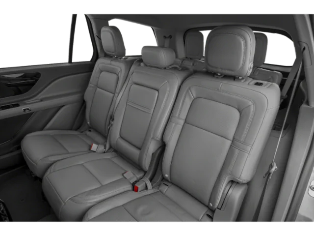 Used 2020 Black Lincoln Grand Touring image 10