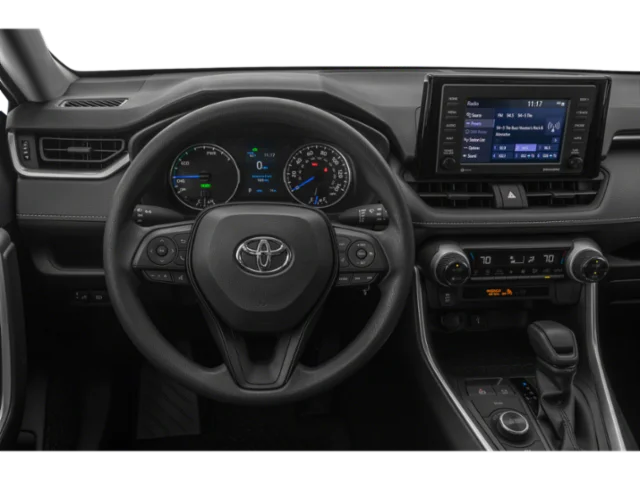 Used 2021 Silver Toyota LE image 7