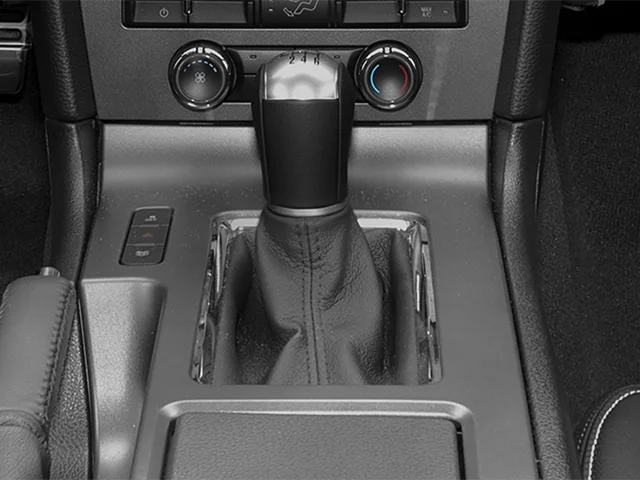 Used 2014  Ford V6 Premium image 10