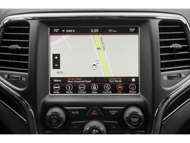 Used 2018 Bright White Clearcoat Jeep Trailhawk image 14
