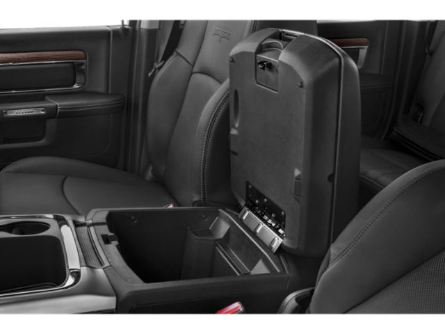 Used 2018 Delmonico Red Pearl Coat Ram Laramie image 19