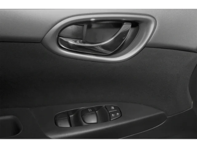 Used 2015 Silver Nissan S image 17