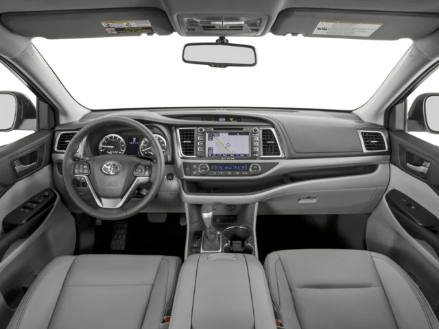 Used 2016 White Toyota XLE V6 image 5