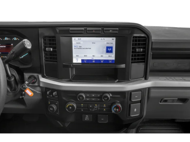 New 2025 Oxford White Ford XL image 7