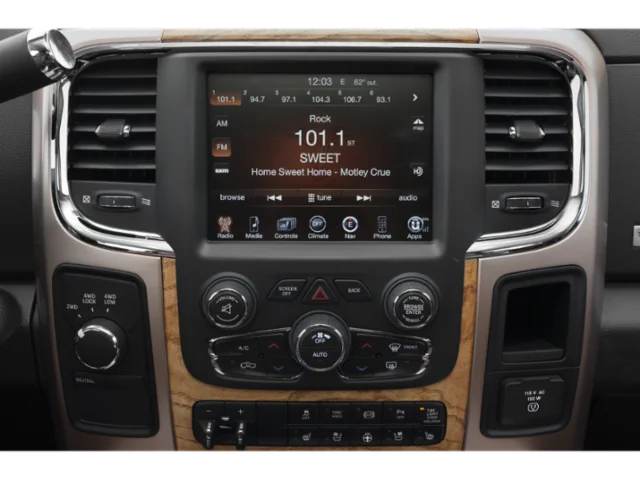 Used 2015 Black Ram Big Horn image 17