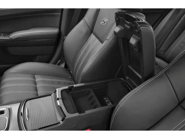 Used 2015 Black Chrysler S image 12