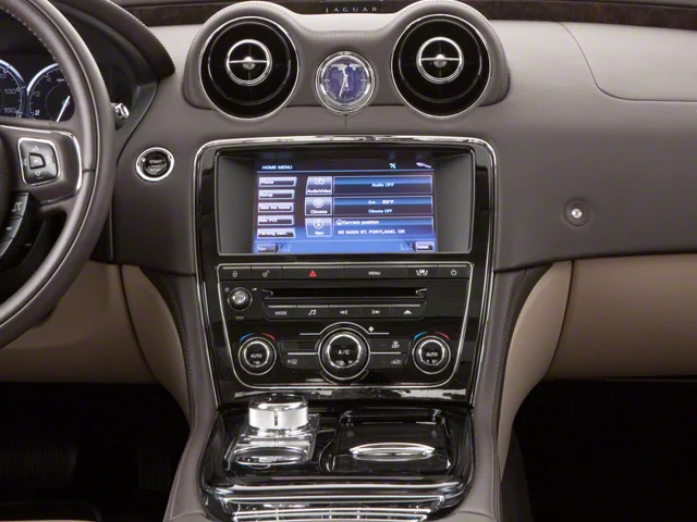 Used 2013 Gray Jaguar Base image 17