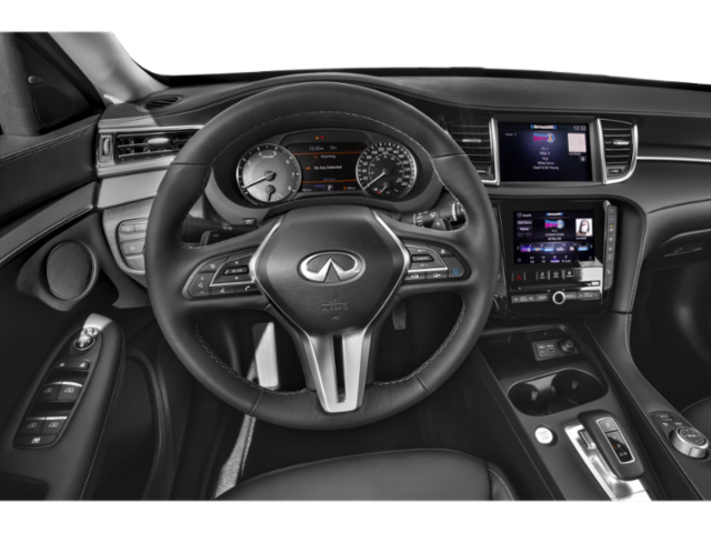 Used 2024 White INFINITI LUXE image 4