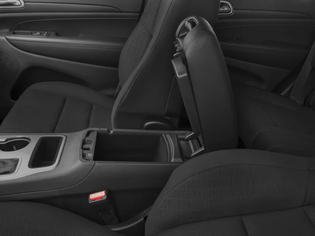 Used 2016 Velvet Red Pearlcoat Jeep Laredo image 12