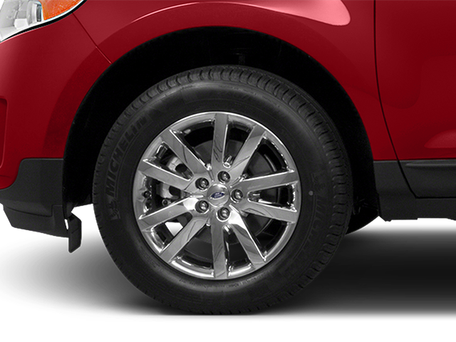 Used 2014 Tuxedo Black Metallic Ford SE image 11