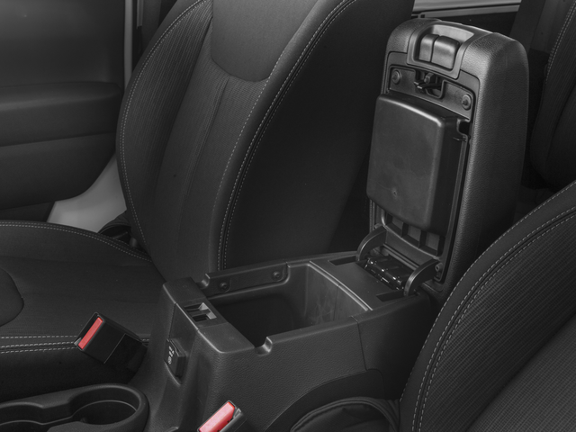 Used 2016 Silver Jeep Rubicon image 12