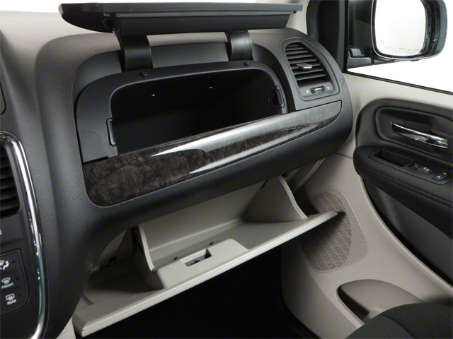 Used 2011 White Dodge Mainstreet image 13