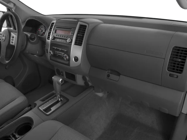 Used 2016 Silver Nissan S image 15