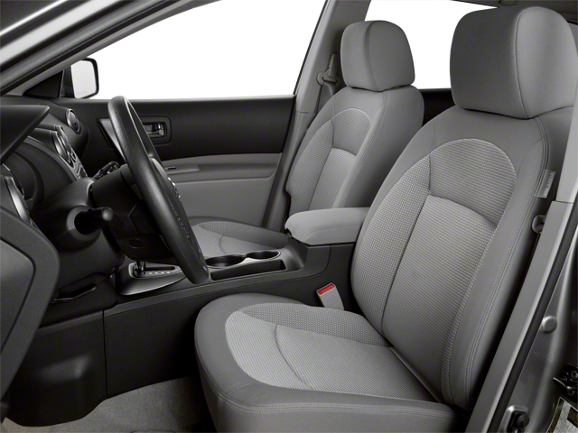 Used 2013 Red Nissan SV image 6