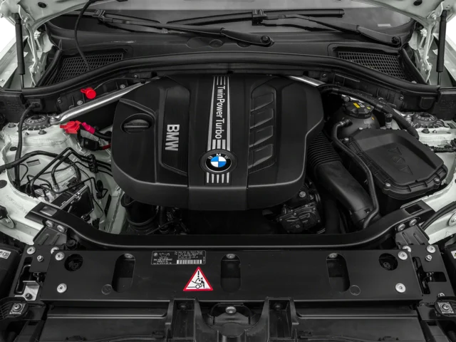 Used 2016 White BMW xDrive28i image 17