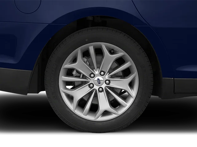 Used 2014 Red Ford SEL image 9