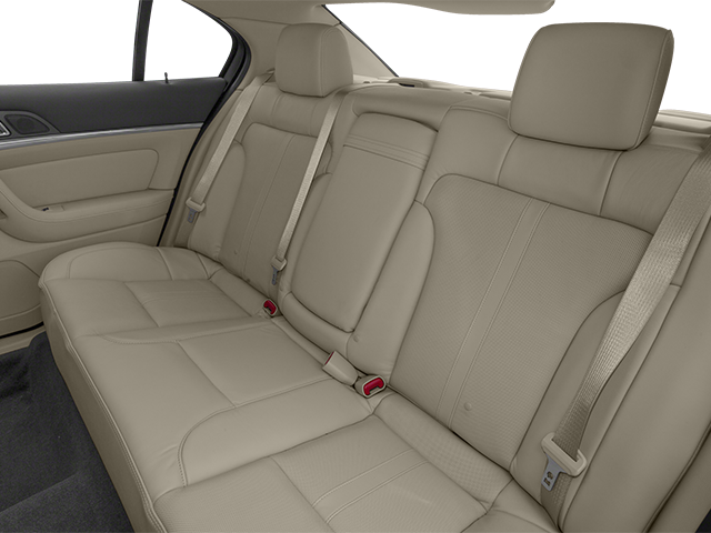 Used 2013  Lincoln Base image 15