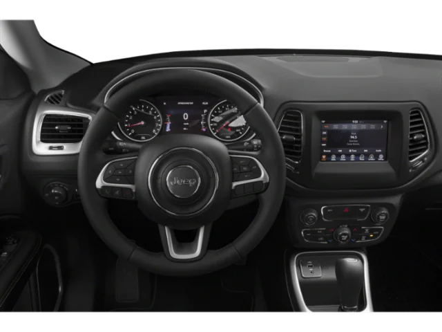 Used 2018 Redline Pearlcoat Jeep Latitude image 4