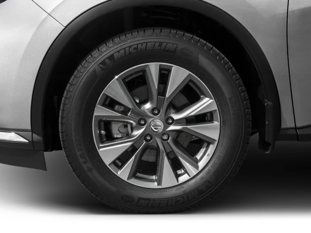 Used 2016 Arctic Blue Metallic Nissan S image 9