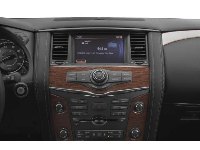 Used 2019  nissan SL image 10