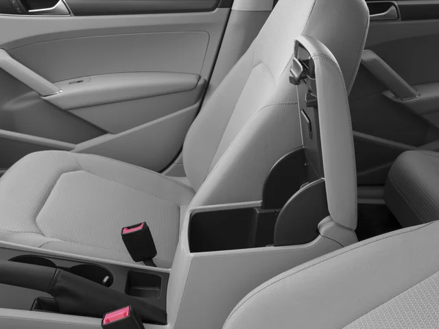 Used 2017 White Volkswagen R-Line w/Comfort Pkg image 12