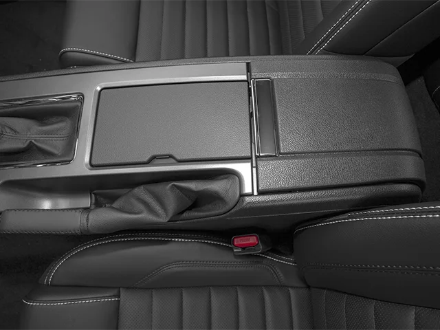 Used 2014  Ford V6 Premium image 16