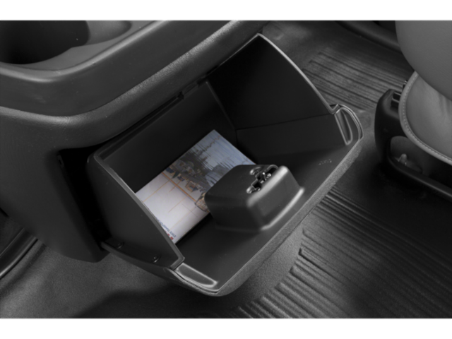 Used 2015 Summit White Chevrolet Work Van image 11