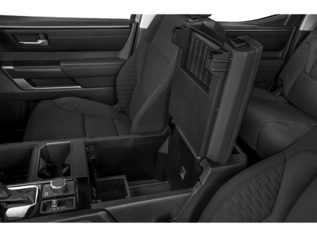 Used 2022 White Toyota SR5 image 18