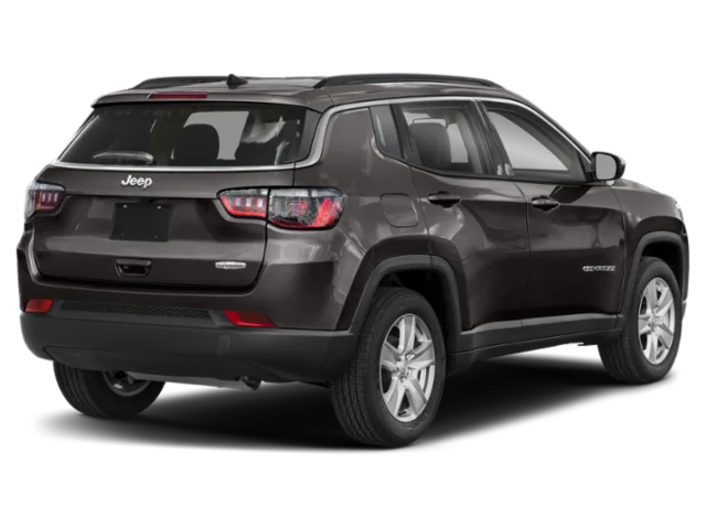 Used 2022 Granite Crystal Metallic Clear Coat Jeep Latitude image 2