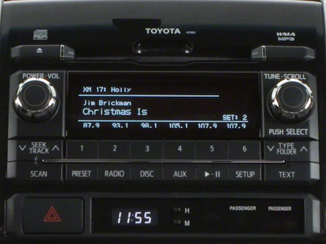 Used 2012 Green Toyota Base image 7