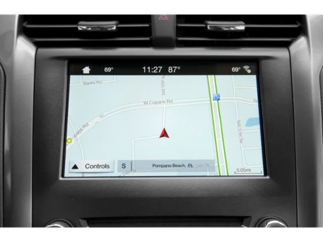 Used 2018 Gray Ford SE image 14