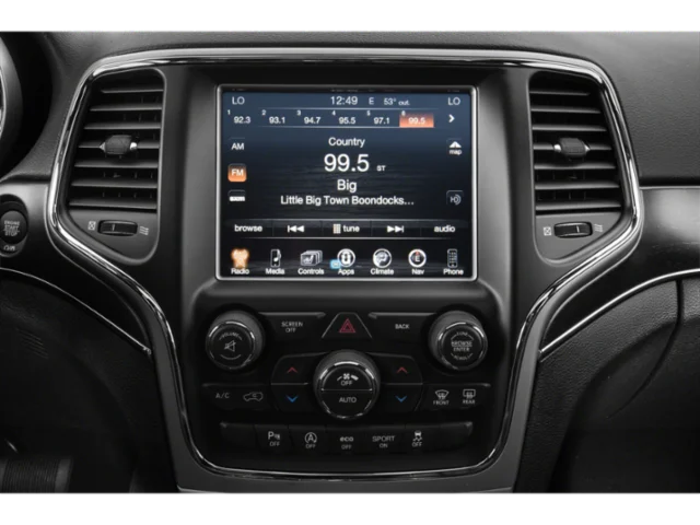 Used 2019 Diamond Black Crystal Pearlcoat Jeep Limited image 7