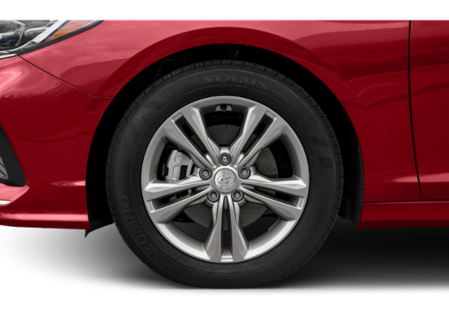 Used 2019 Black Hyundai SE image 11