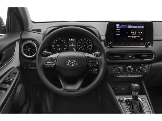 Used 2022 Black Hyundai SE image 10