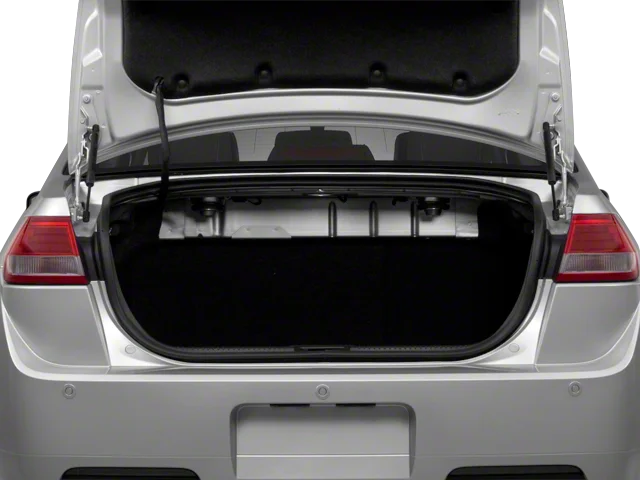 Used 2010 Silver Lincoln Base image 11