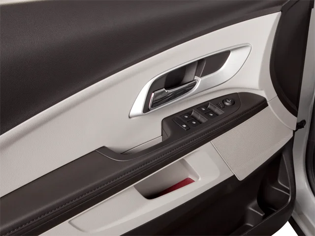 Used 2010 White Chevrolet LS image 9