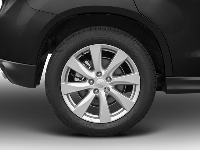 Used 2013 Quick Silver Metallic Mitsubishi ES image 9