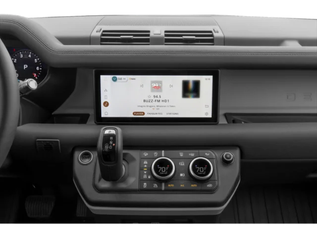 Used 2022 Black Land Rover V8 image 7