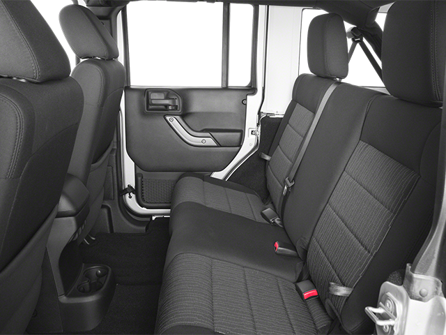 Used 2014 Bright White Clearcoat Jeep Unlimited Sahara image 12