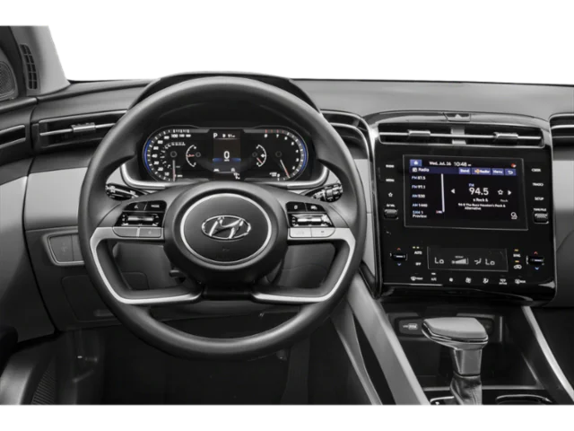 Used 2024 White Hyundai SEL image 4