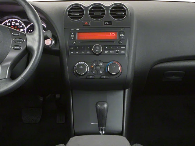 Used 2010  Nissan 2.5 S image 11