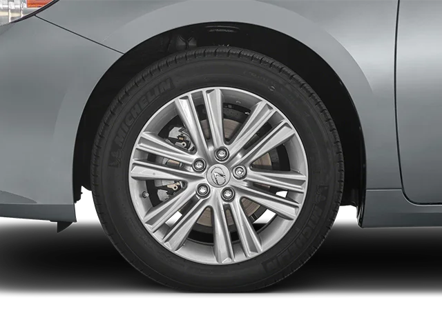 Used 2013 Silver Lexus 350 image 11
