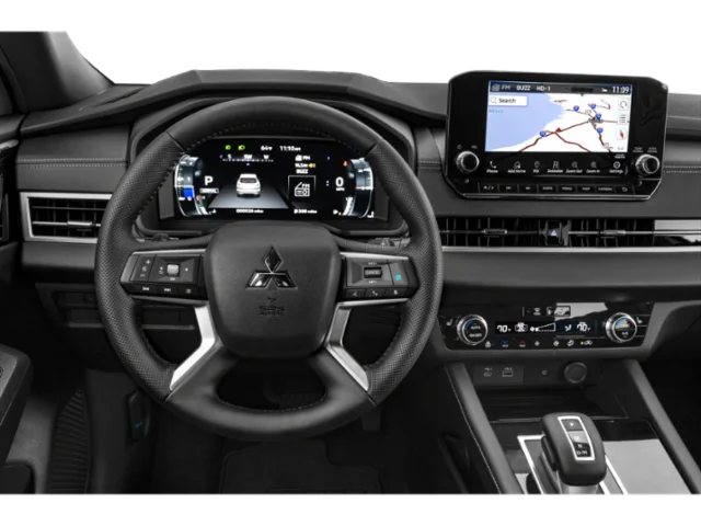 Used 2023  Mitsubishi SEL Black Edition image 10