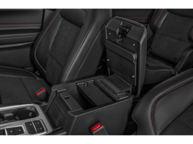 Used 2023 Agate Black Metallic Ford ST-Line image 11