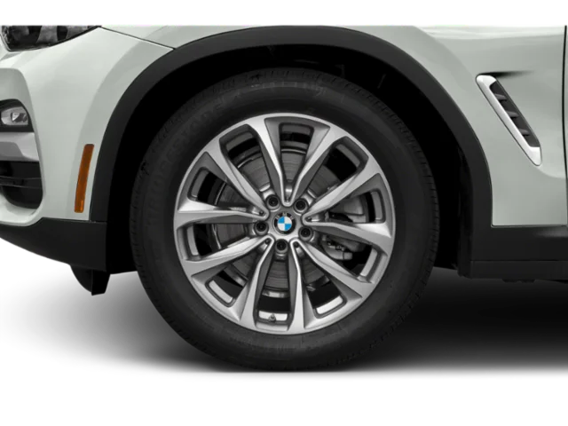 Used 2019  BMW xDrive30i image 11