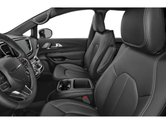 2026 Chrysler Voyager LX - Photo 6