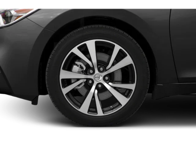 Used 2018 Black Nissan 3.5 S image 14